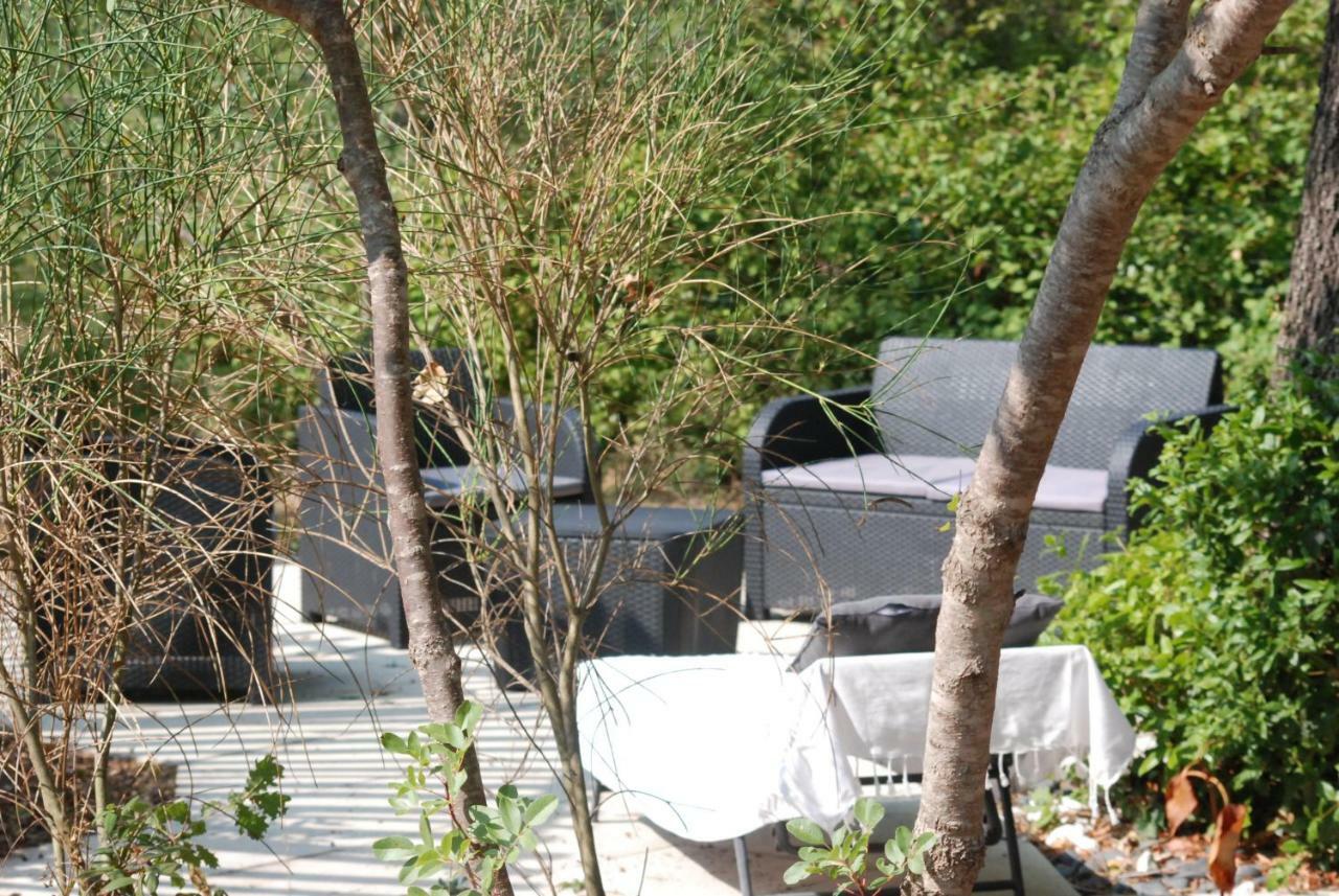 Villa Terre Neuve Signes Esterno foto